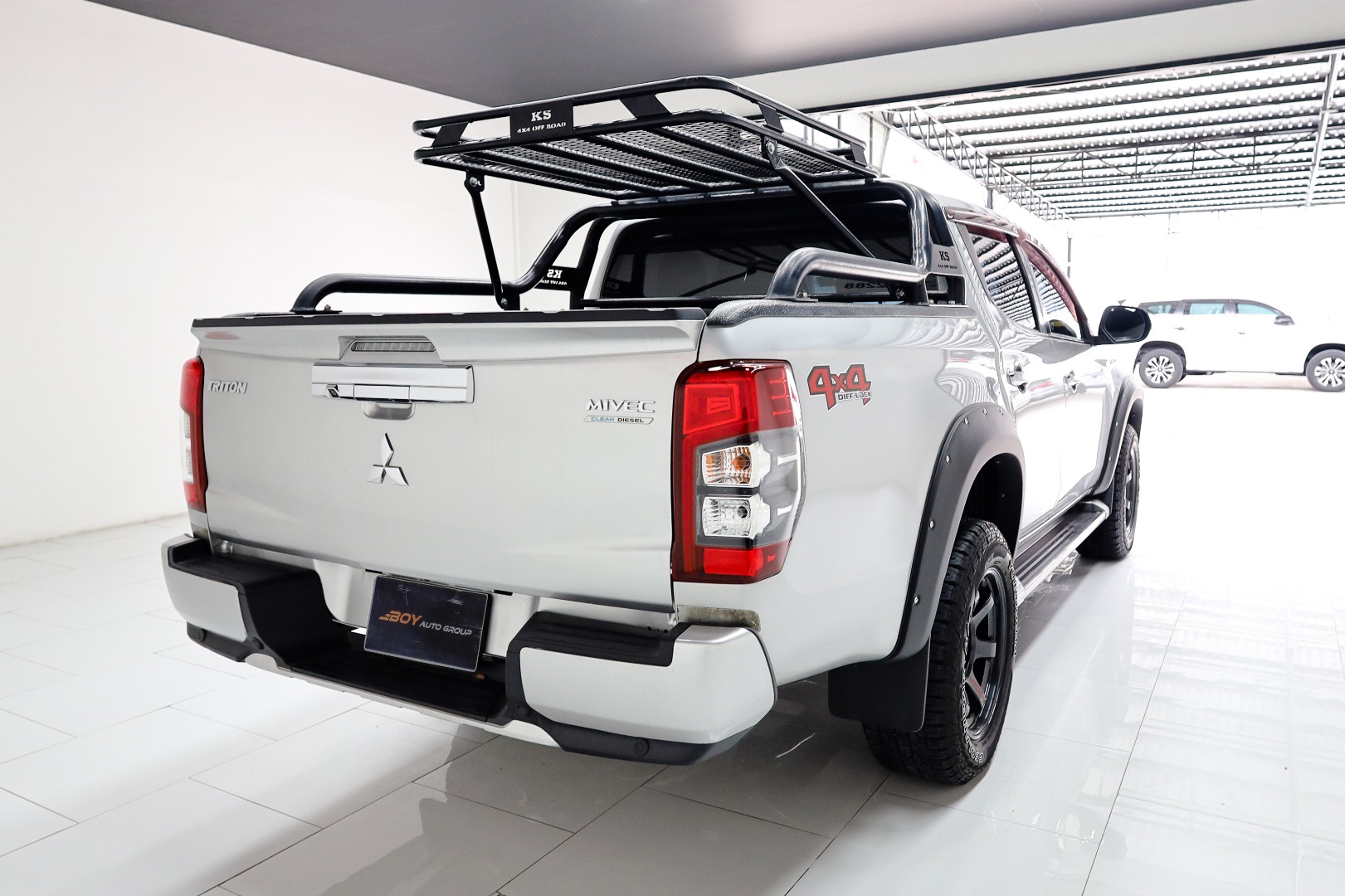 MITSUBISHI ALL NEW TRITON DOUBLE CAB PLUS 2.4 GT PREMIUM 4WD (B1389)